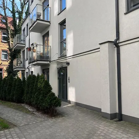 Mieszkanie W Centrum Poznania Познань